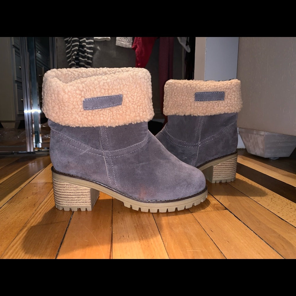 Boots/shoes - Picture 3 of 4